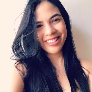 Meet your Posher, Adriana